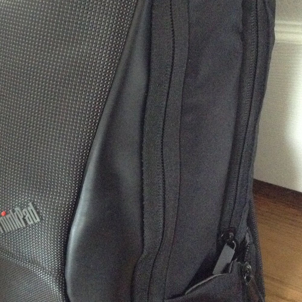 Laptop backpack - Picture 7 of 10